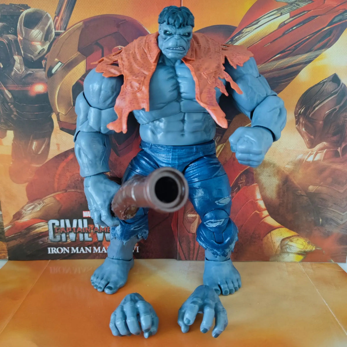 Marvel Legends 80th Anniversary Red Gray Outback Incredible Hulk with Tube 8" Loose Action Figure