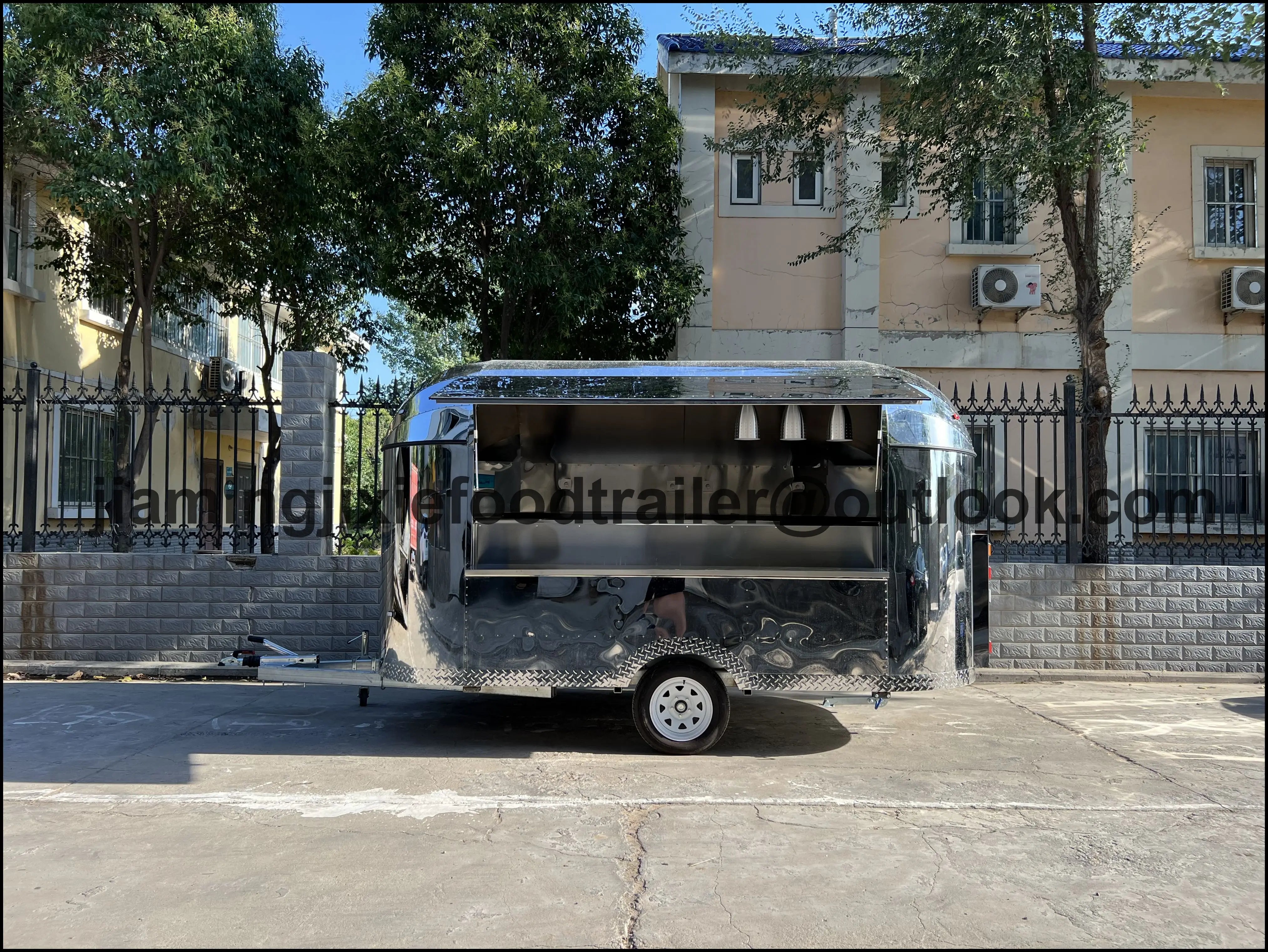 Mobile Fast Food Truck