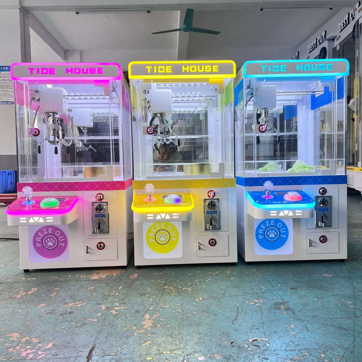 Top Rated Mini Claw Machine Coin Operated Arcade Game Machine Small Toy Crane Vending Machine for Retail and Wholesale Use