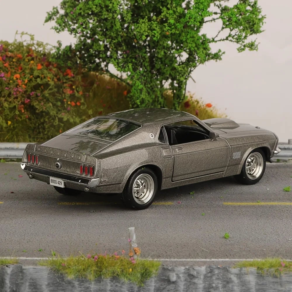 1:36 Ford Mustang Boss 429 Toy Car For Children RMZ CiTY Diecast Vehicle Miniature Pull Back Display Collection Gift For Boys