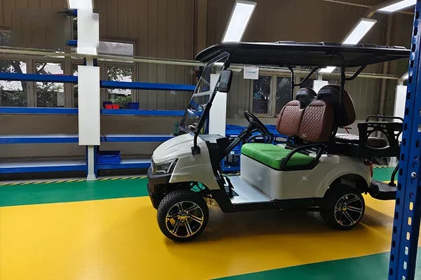 Experience high power and off-road capabilities with these 3000W and 2000W 3-wheel electric scooters. Perfect for adventurous rides and off-road terrain exploration.