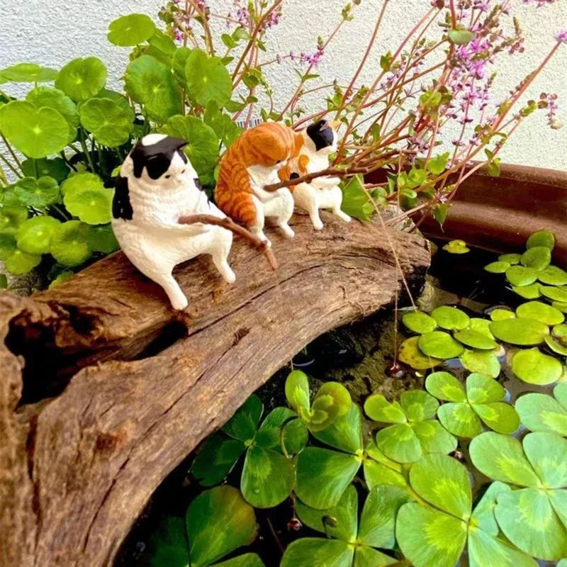 Fish Tank Landscaping Fishing Cat Ornaments Cute Mini Aquarium Decoration Cartoon Animal Resin Figurine for Home Decorations