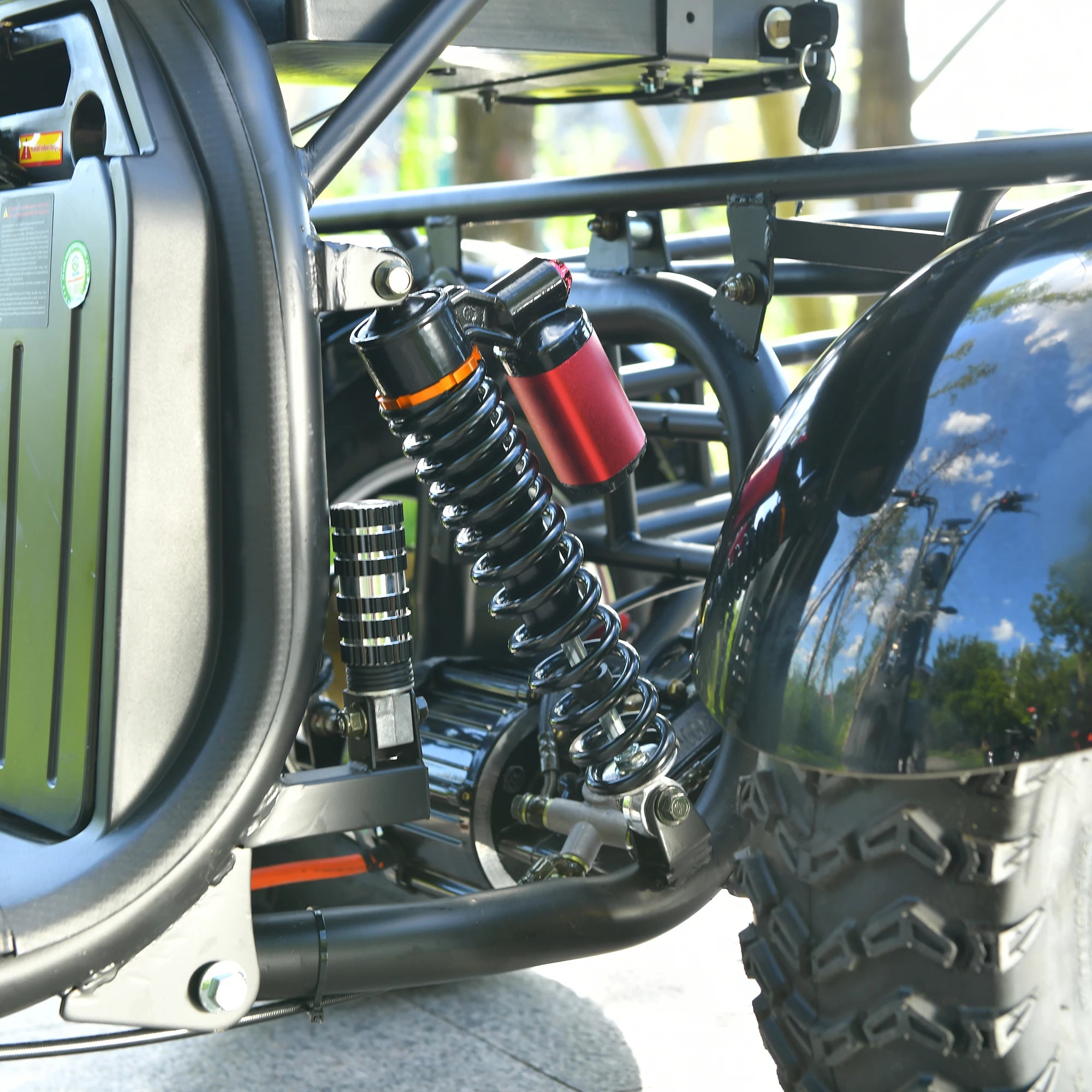 3-wheel electric scooter: 3000W motor, 40KM/H speed, 200KG load, 18" fat tires.