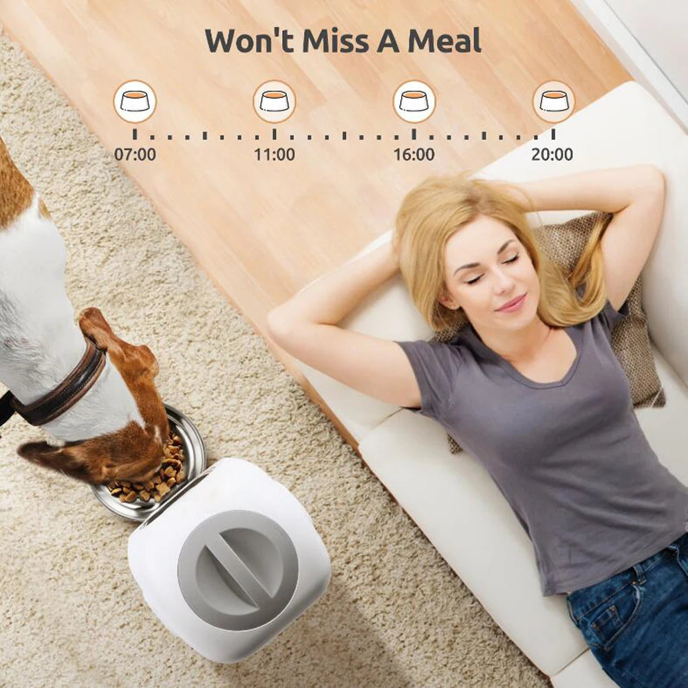 Keep your furry friends well-fed on schedule with this automatic pet feeder featuring a smart timer and durable stainless steel bowl—perfect for cats and dogs!