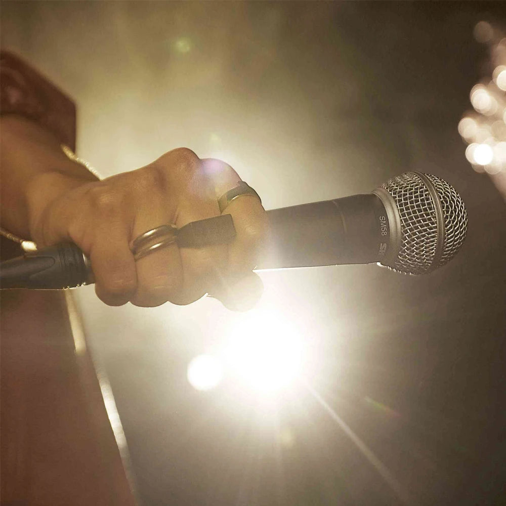 Deliver crystal-clear vocals with this dynamic handheld microphone—perfect for live performances, speeches, and recordings!