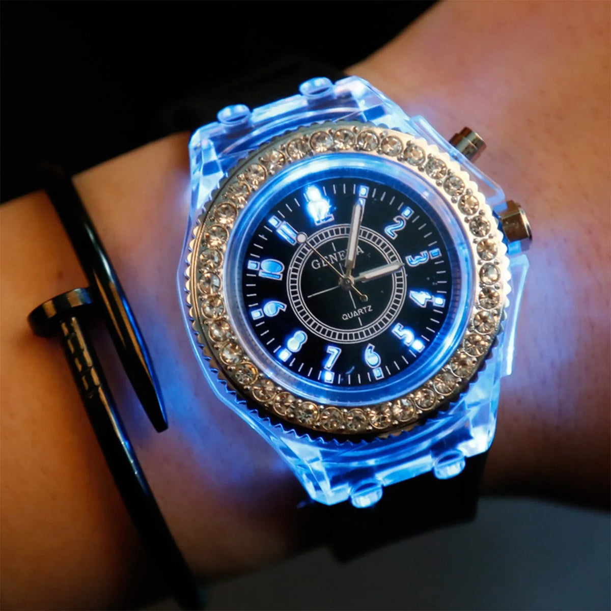 Luminous Colorful LED Luminous Watch for Male and Female Students, Fluorescent Quartz Hand for Male and Female Students