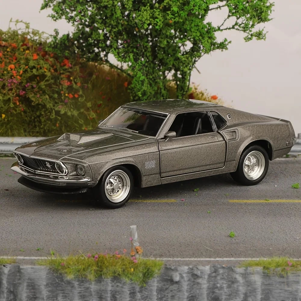 1:36 Ford Mustang Boss 429 Toy Car For Children RMZ CiTY Diecast Vehicle Miniature Pull Back Display Collection Gift For Boys