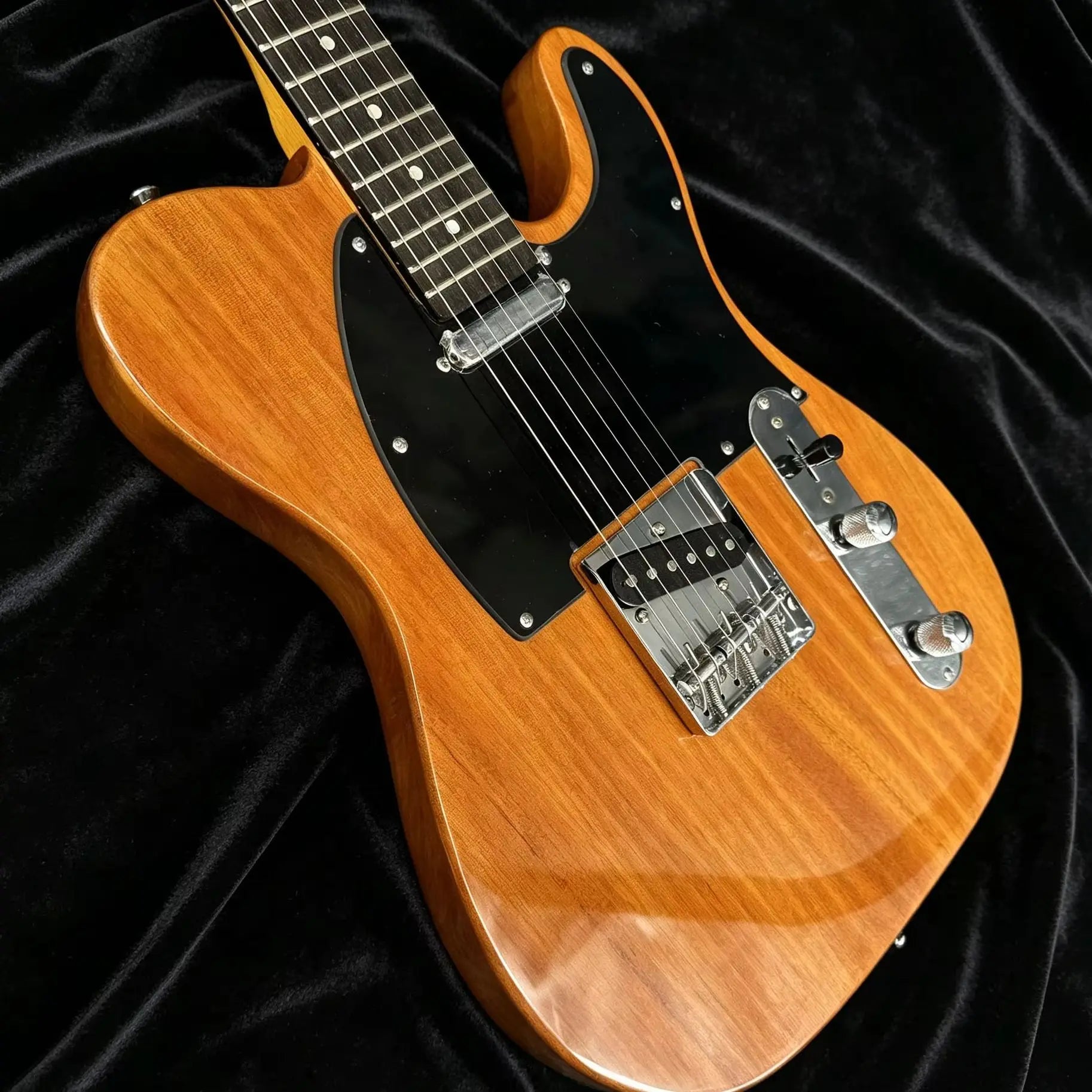 Costom Electric Guitar Mahogany Body Transparent Yellow Color Chrome Hardware Free Shipping Electric Guitar-Themed Gift