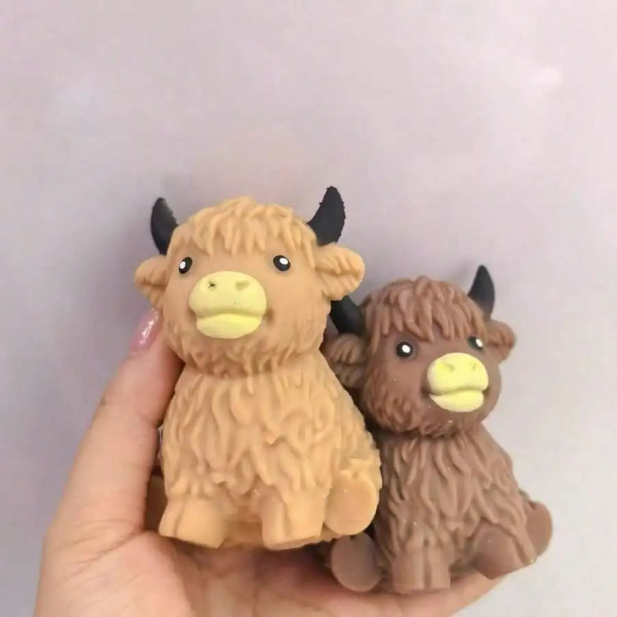 Popular New Products Scottish Highland Cow Stress Relief Toy Slow Bounce Sensory Soft Toy Cheese Squeezing Stress Relief Gift