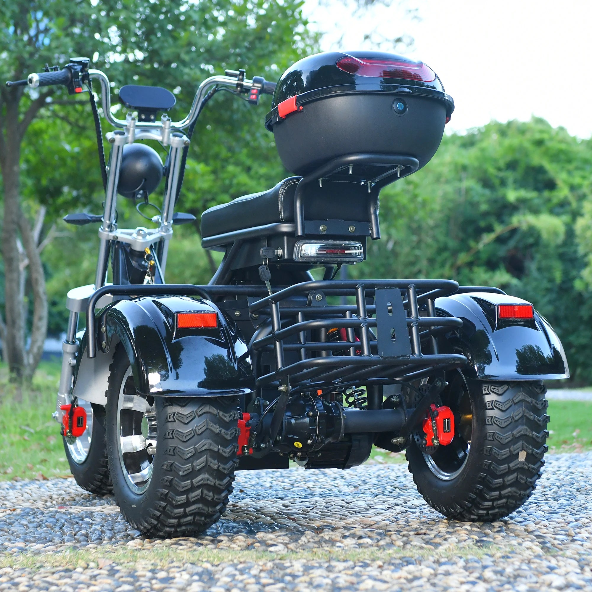 3-wheel electric scooter: 3000W motor, 40KM/H speed, 200KG load, 18" fat tires.