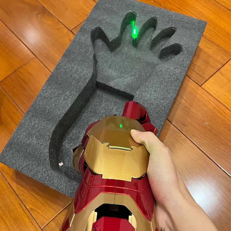 MK42 Figure Toy 1/1 Wearable Iron Man Armor Arm Palm With Led Light Halloween Party Carnival Props Cosplay Costumes Collection