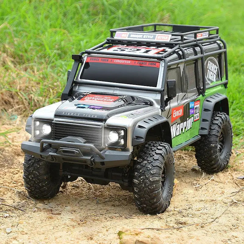 Huangbo 1:10 Full Scale Four-Wheel Drive Off-Road Climbing Vehicle Rc Remote Control Car Model Toy High-End Boy Birthday Gift