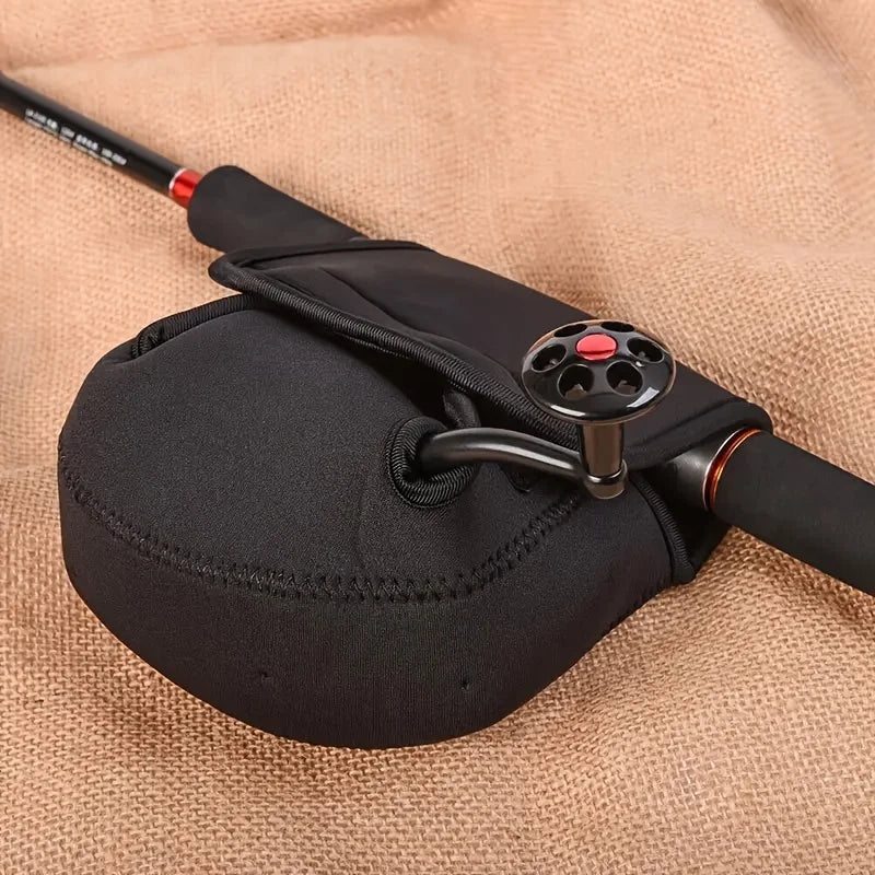 S/M/L Spinning Fishing Reel Cover with Adjustable Strap,  Outdoor Reel Bag for Bump and Scratch Protection