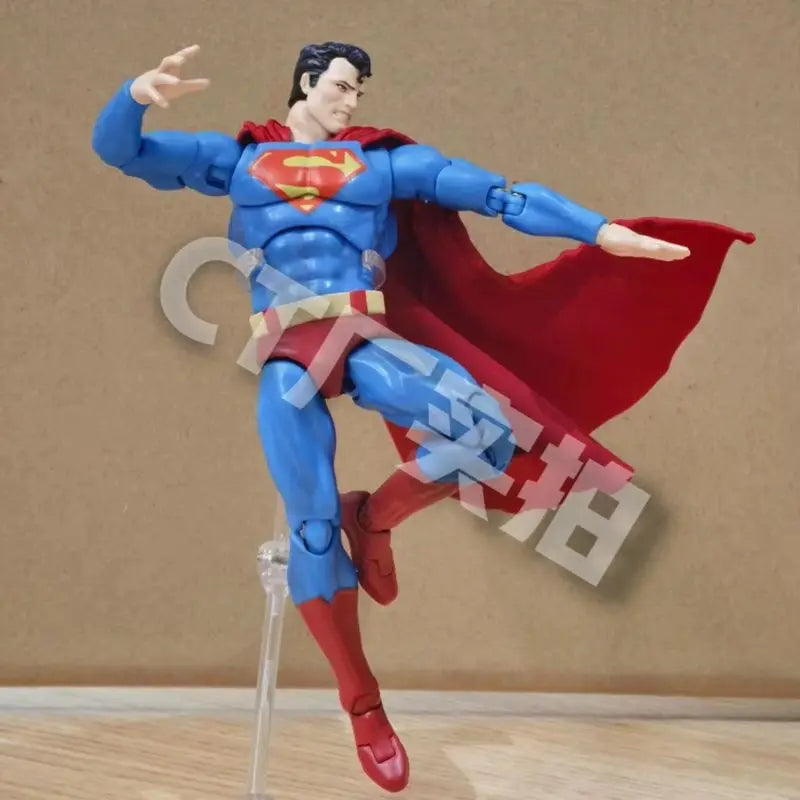 CT MAFEX No.117 Superman (Hush) DC Comics Justice League Articulated Action Figure Collectible Model for Adult Collectors
